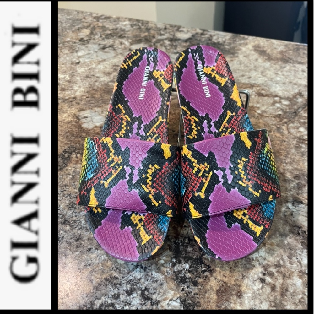 Gianni Bini Sandals